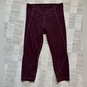 Athleta Burgundy Capri Leggings | Women’s Medium | High-Rise Athletic Yoga Pants